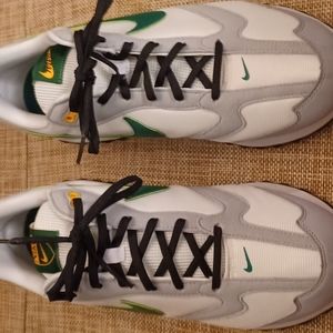 Nike Air Max Dawn - White Gorge Green